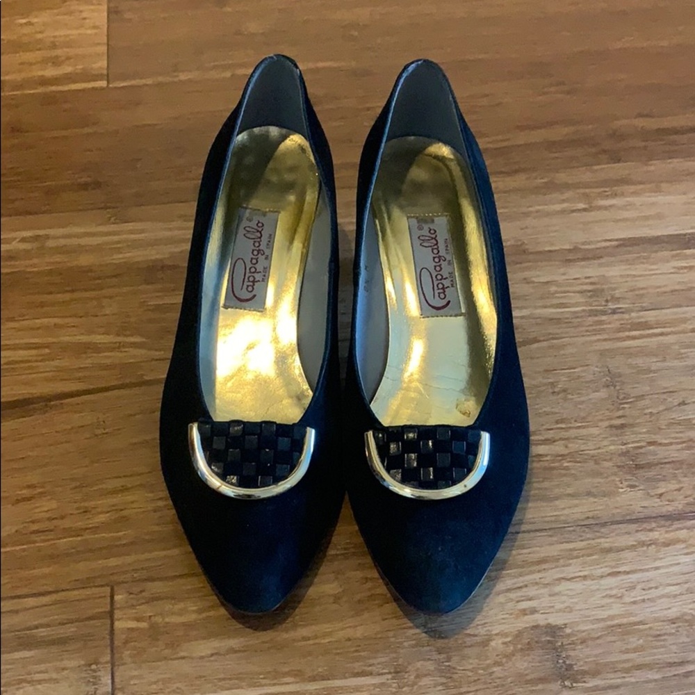 Vintage Pappagallo black suede heel